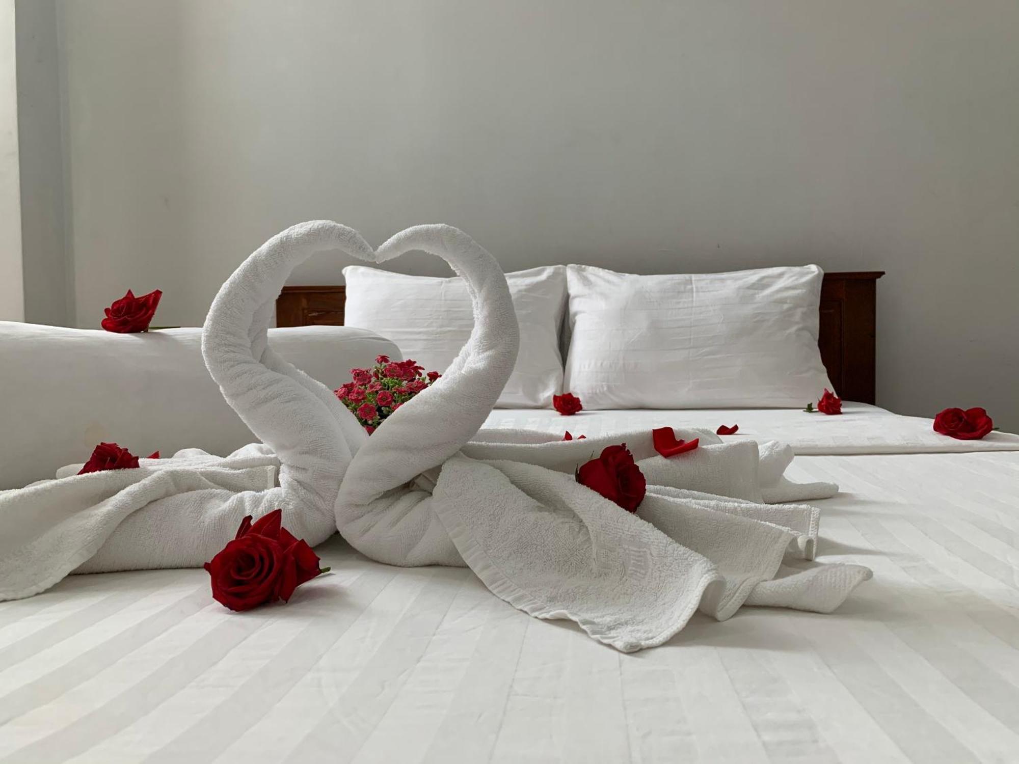 קאן טו Rich Hotel מראה חיצוני תמונה
